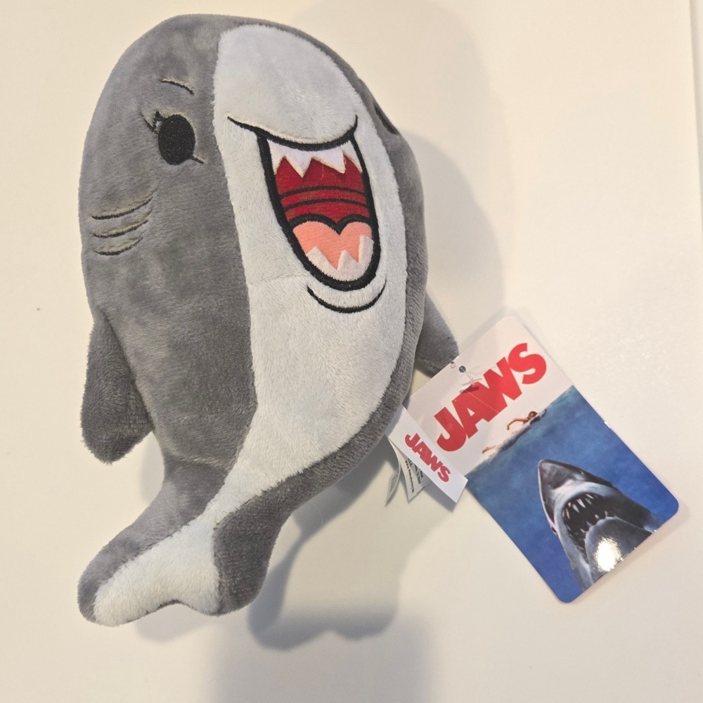 NWT Universal Studios Jaws Shark Kawaii 8 Inch Plush 2023